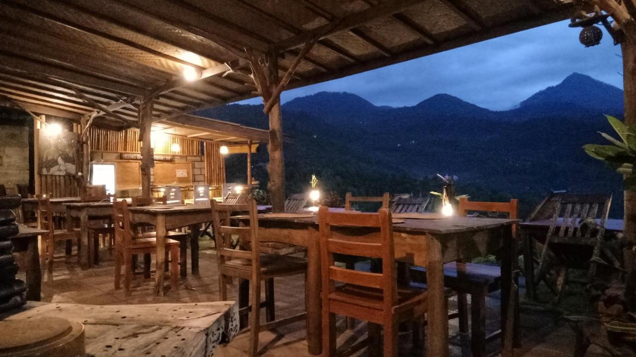 Made Oka Homestay&Warung Munduk Exterior foto