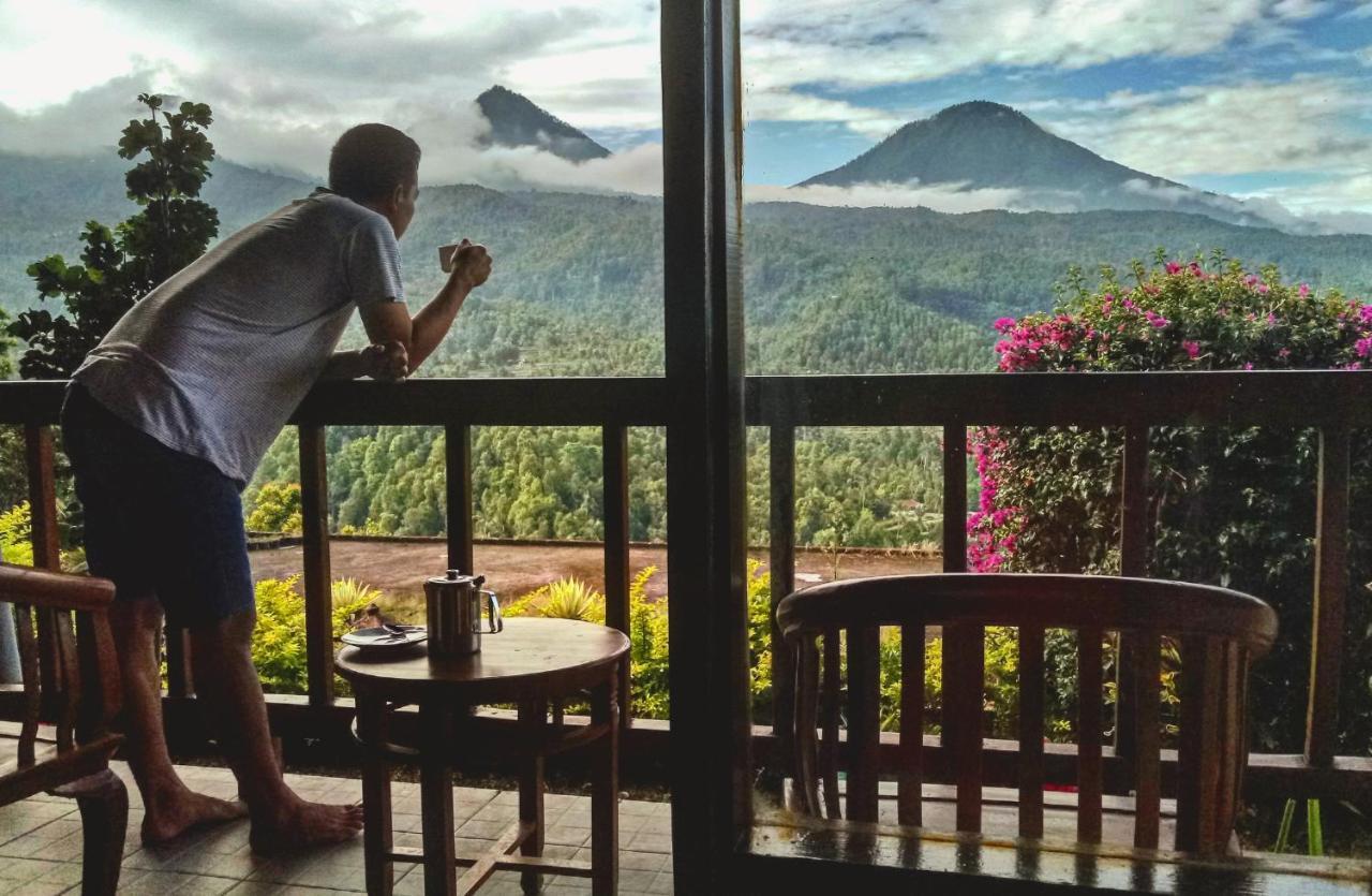 Made Oka Homestay&Warung Munduk Exterior foto