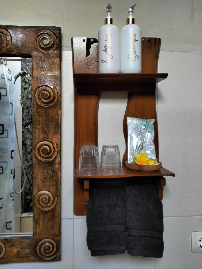 Made Oka Homestay&Warung Munduk Exterior foto