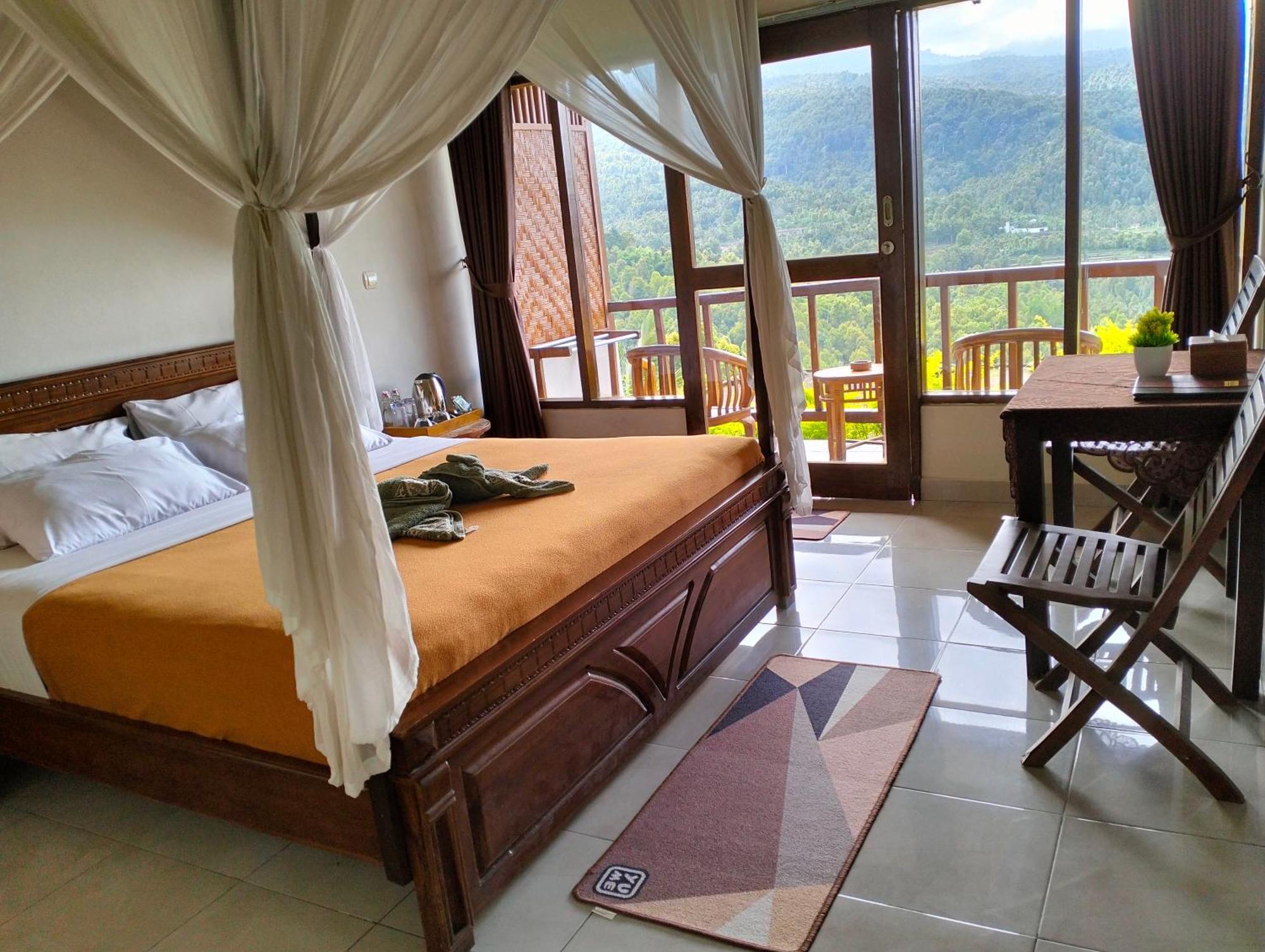 Made Oka Homestay&Warung Munduk Exterior foto