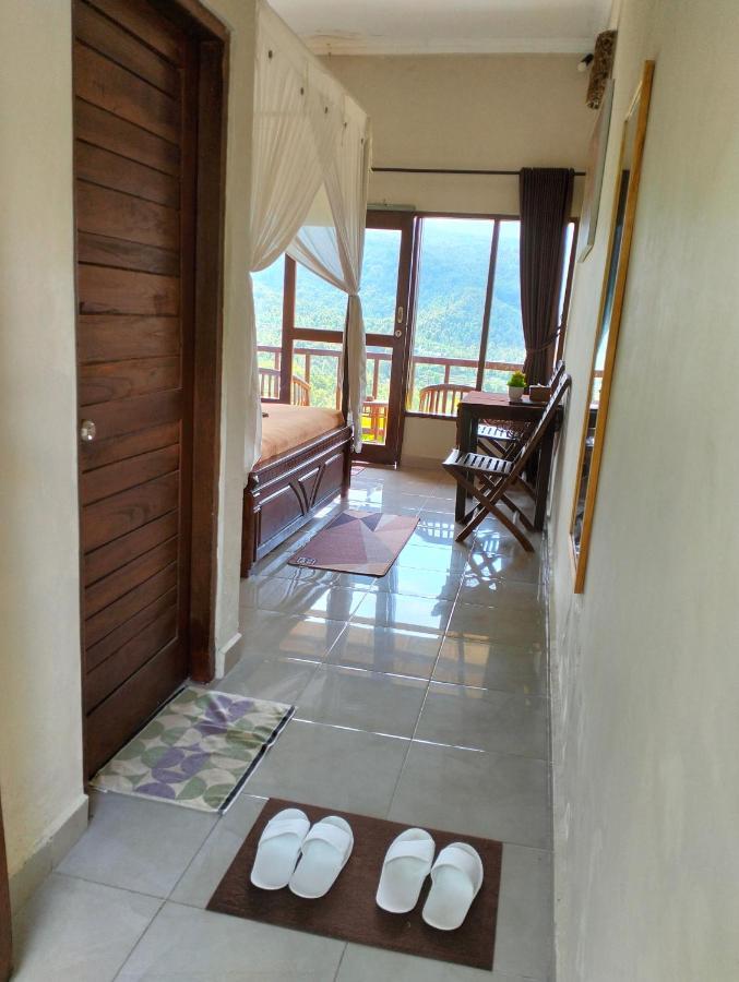Made Oka Homestay&Warung Munduk Exterior foto