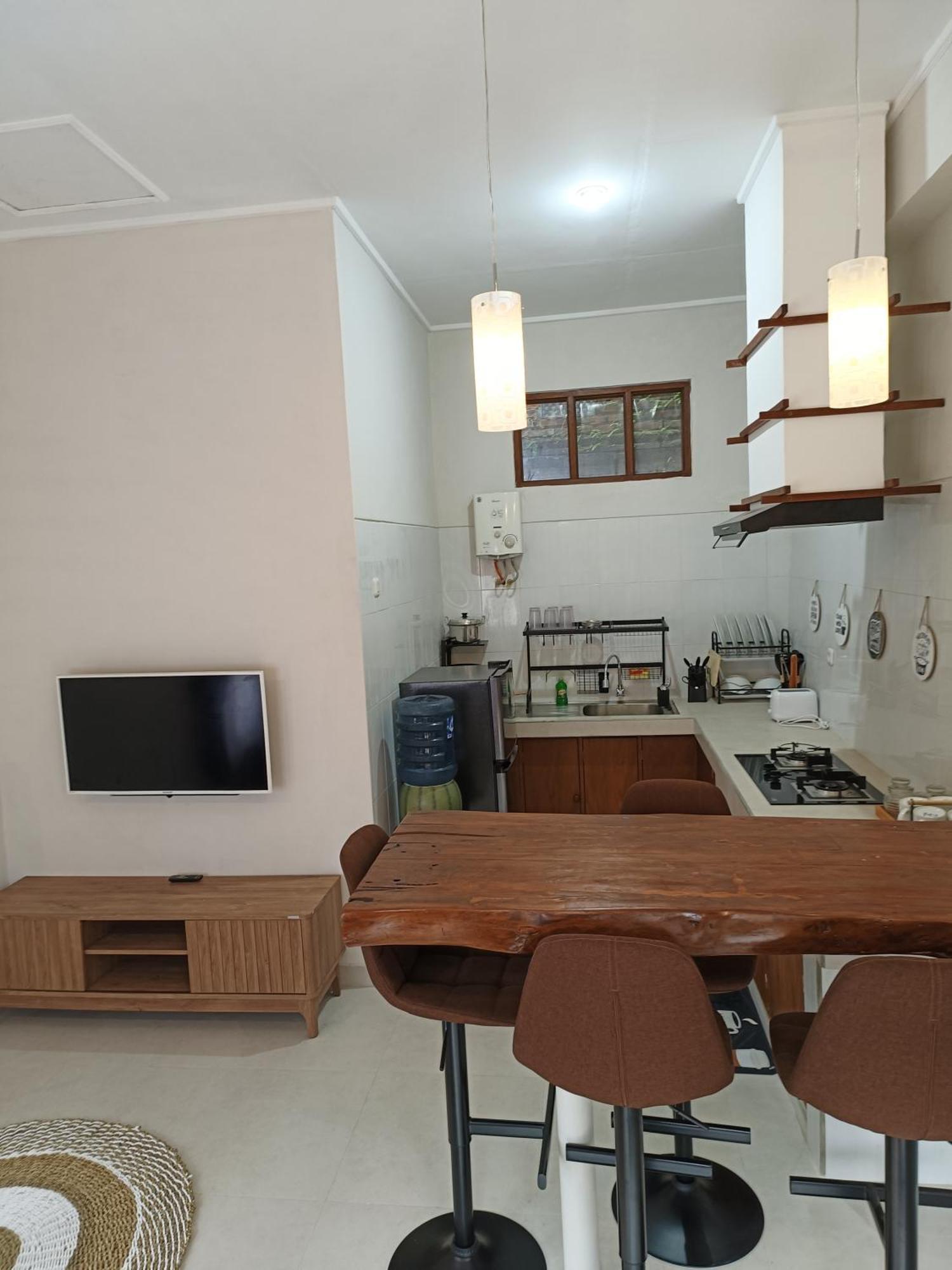 Made Oka Homestay&Warung Munduk Exterior foto