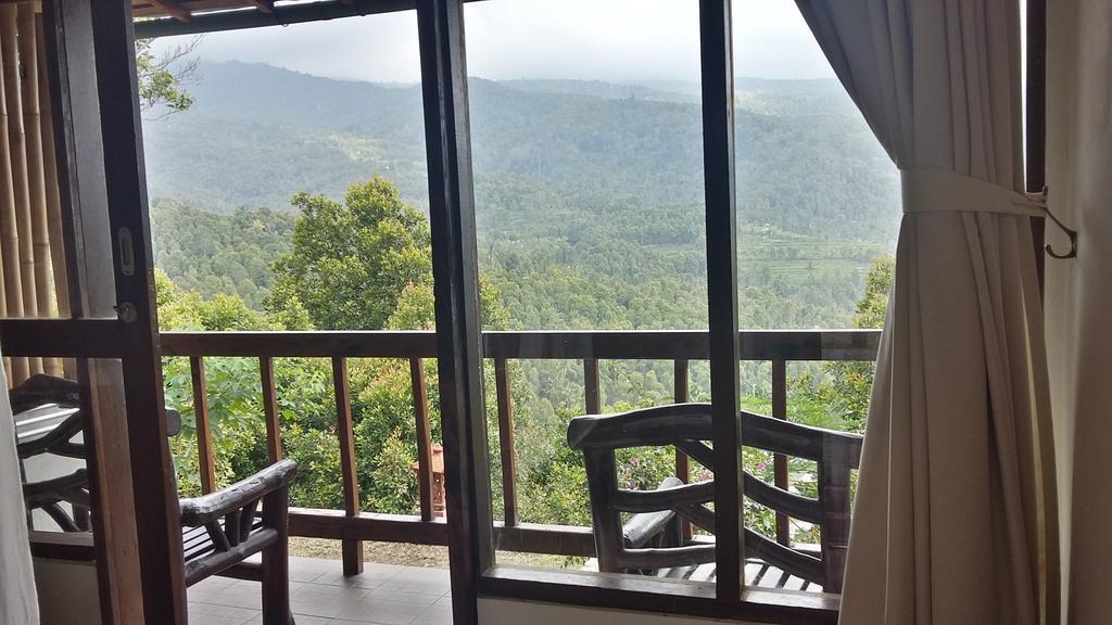 Made Oka Homestay&Warung Munduk Exterior foto